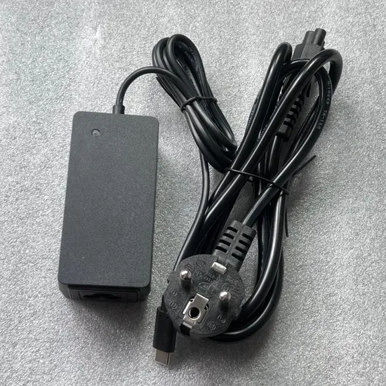 Jjy050030 Desktop 5V 3A AC DC Power Adapter with Type C Connector 